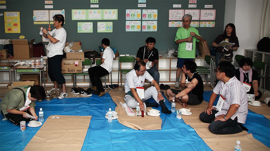 Photo of practical training at an evacuation center