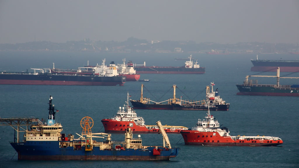 Photo of ships passing through the Straits of Malacca and Singapore