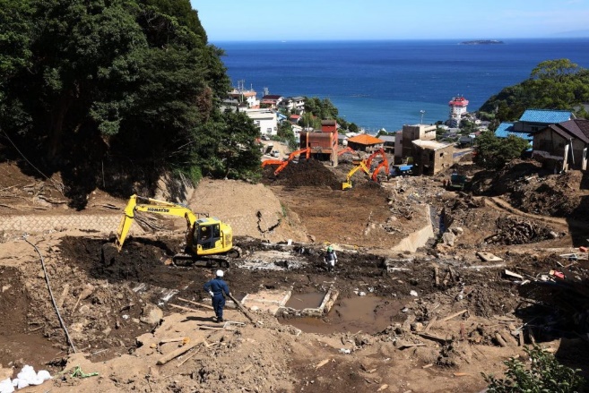 熱海土石流の災害現場写真