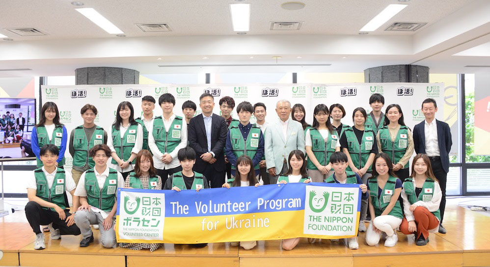 Group photo of the student volunteers