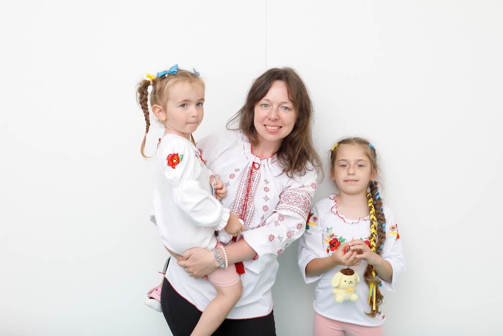Photo of Nataliia Muliavka and her two daughters. They arrived in Japan in March, leaving behind her husband and parents.