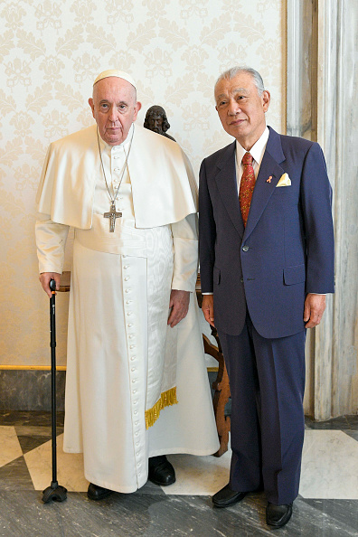 Photograph of Pope Francis and Yohei Sasakawa