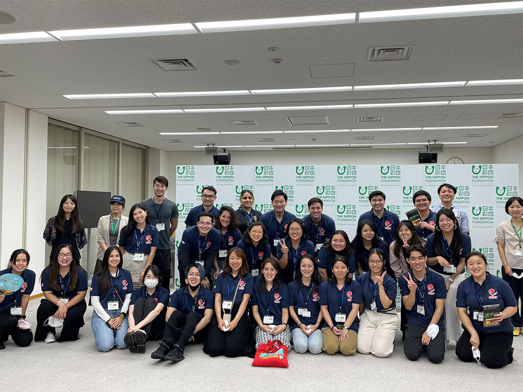 Group photo of scholars