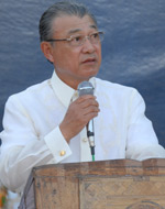 Photo of Chairman Yōhei Sasakawa of Nippon Foundation making a speech