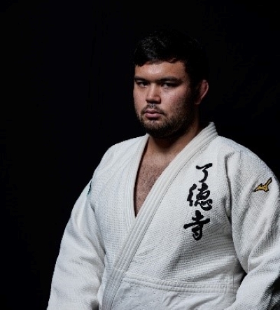 写真:ウルフ・アロン選手