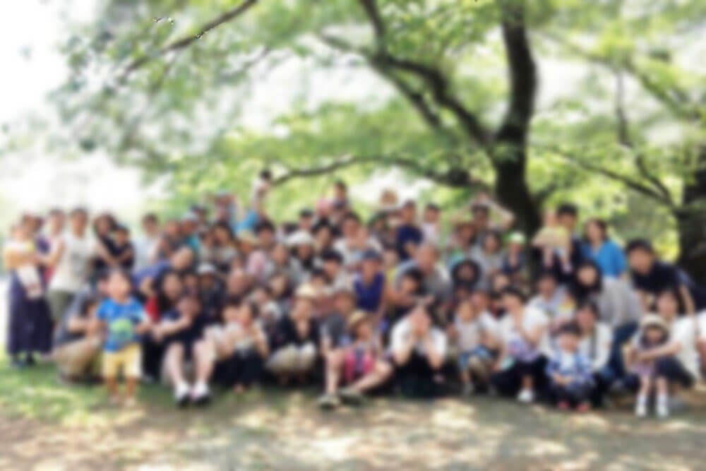 写真:自助グループで遠足に出かけたときの集合写真