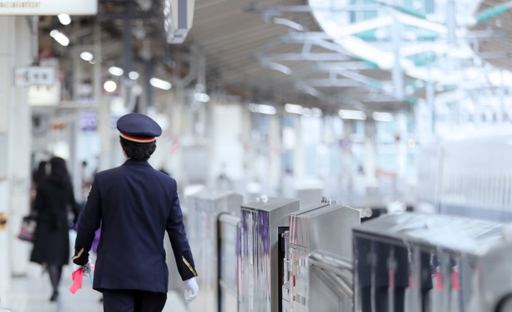 イメージ:駅のホーム