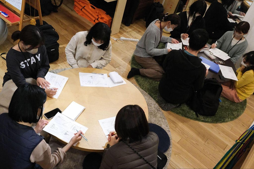 写真:医療・福祉・教育に関わる人が集まる勉強会の様子