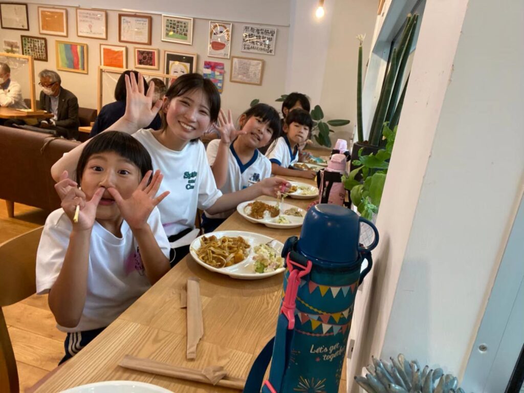 写真：子ども食堂の様子