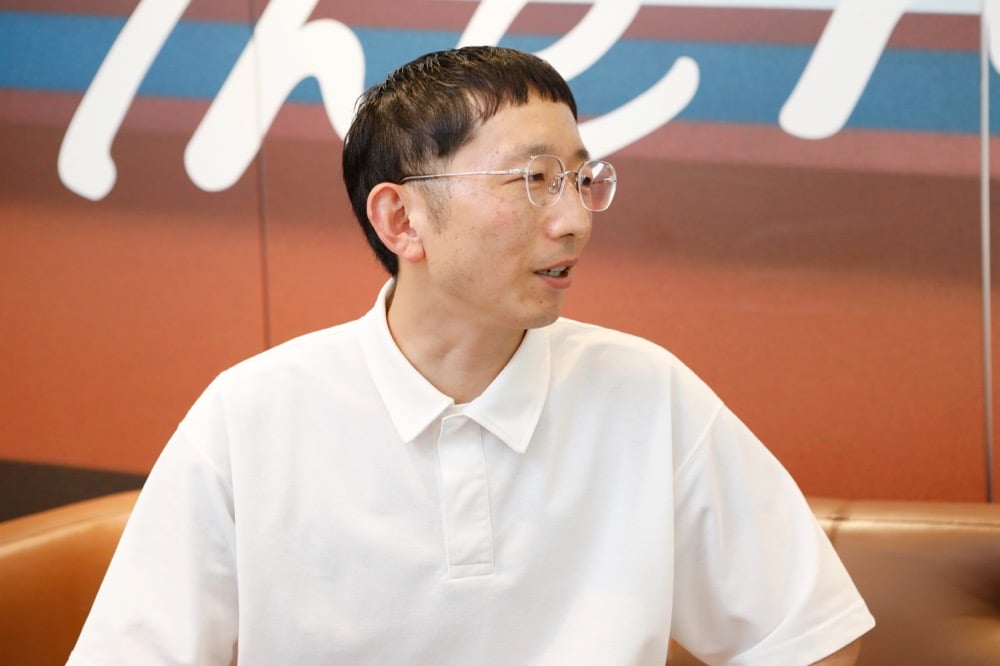 うなずく斎藤さん