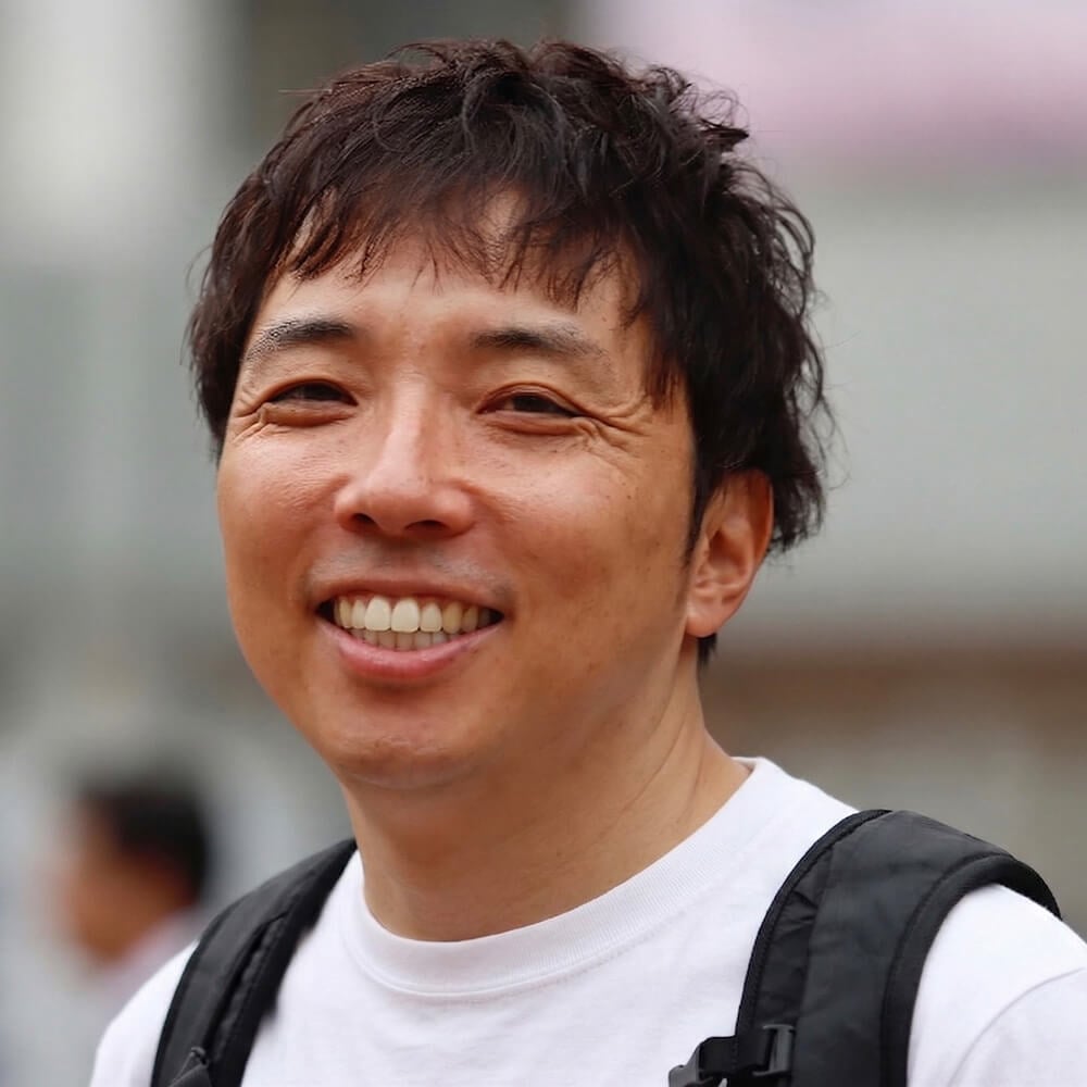 写真:青山鉄兵