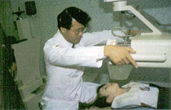 Photo of a doctor examining a patient